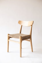 Load image into Gallery viewer, Poppy chair
